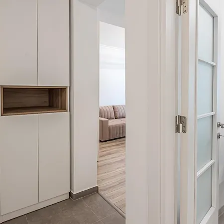 Eva Solid Mamaia